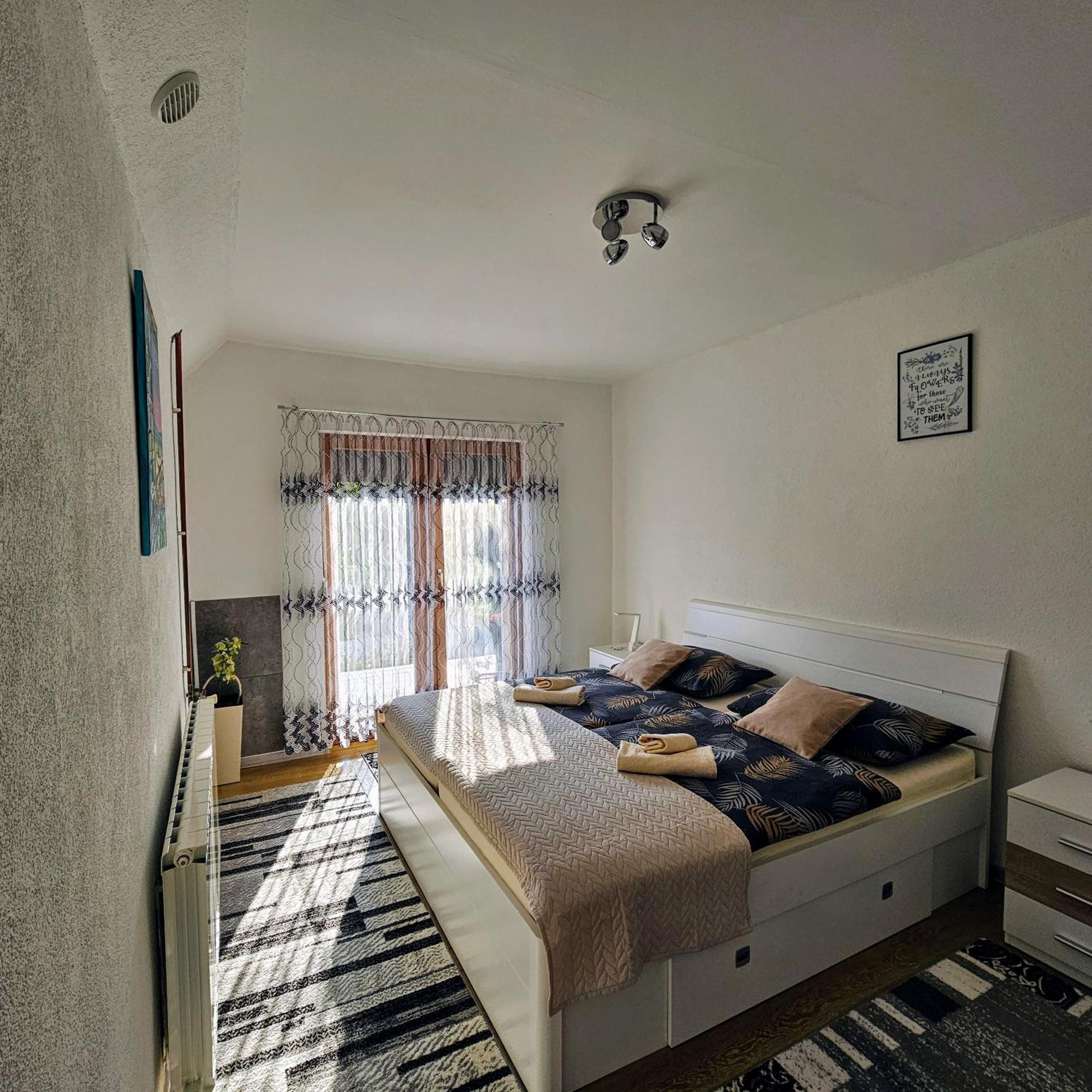 Apartment Topalovic Korenica Extérieur photo